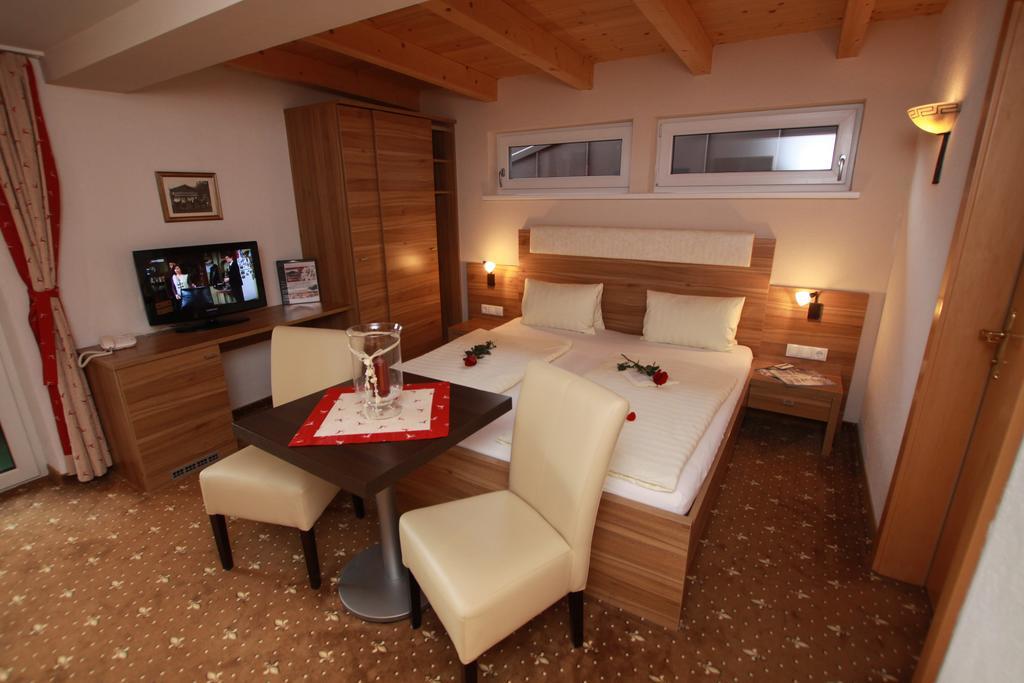 Pension Edelweiss Breitenbach am Inn Δωμάτιο φωτογραφία